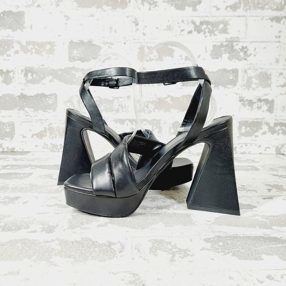 NEW Abound Tracy Black Faux Leather Open Toe Ankle Strap Heeled Sandals V449 - Picture 4 of 11